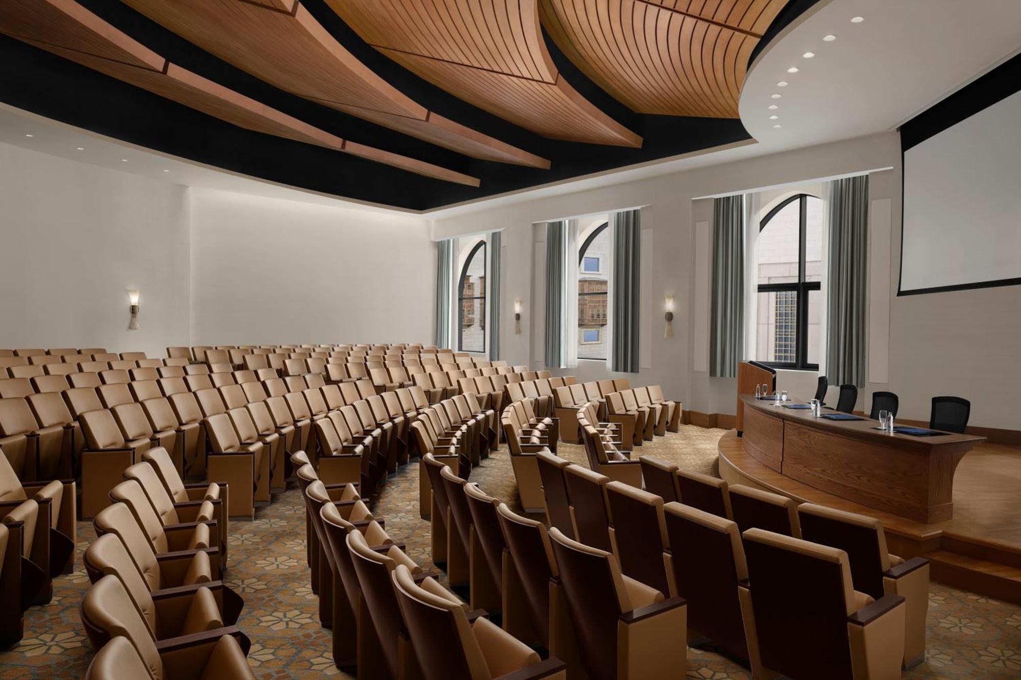 Hilton Hotel & Convention Jabal Omar Makkah Mecca Ngoại thất bức ảnh The conference room at the 2017 conference